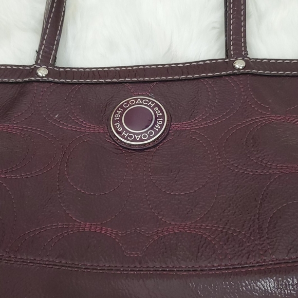 Coach patent leather signature shoulder purse bag cherry color - Picture 14 of 15
